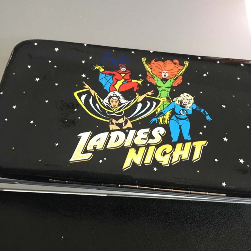 NEW Marvel Women Superhero’s Clutch Wallet